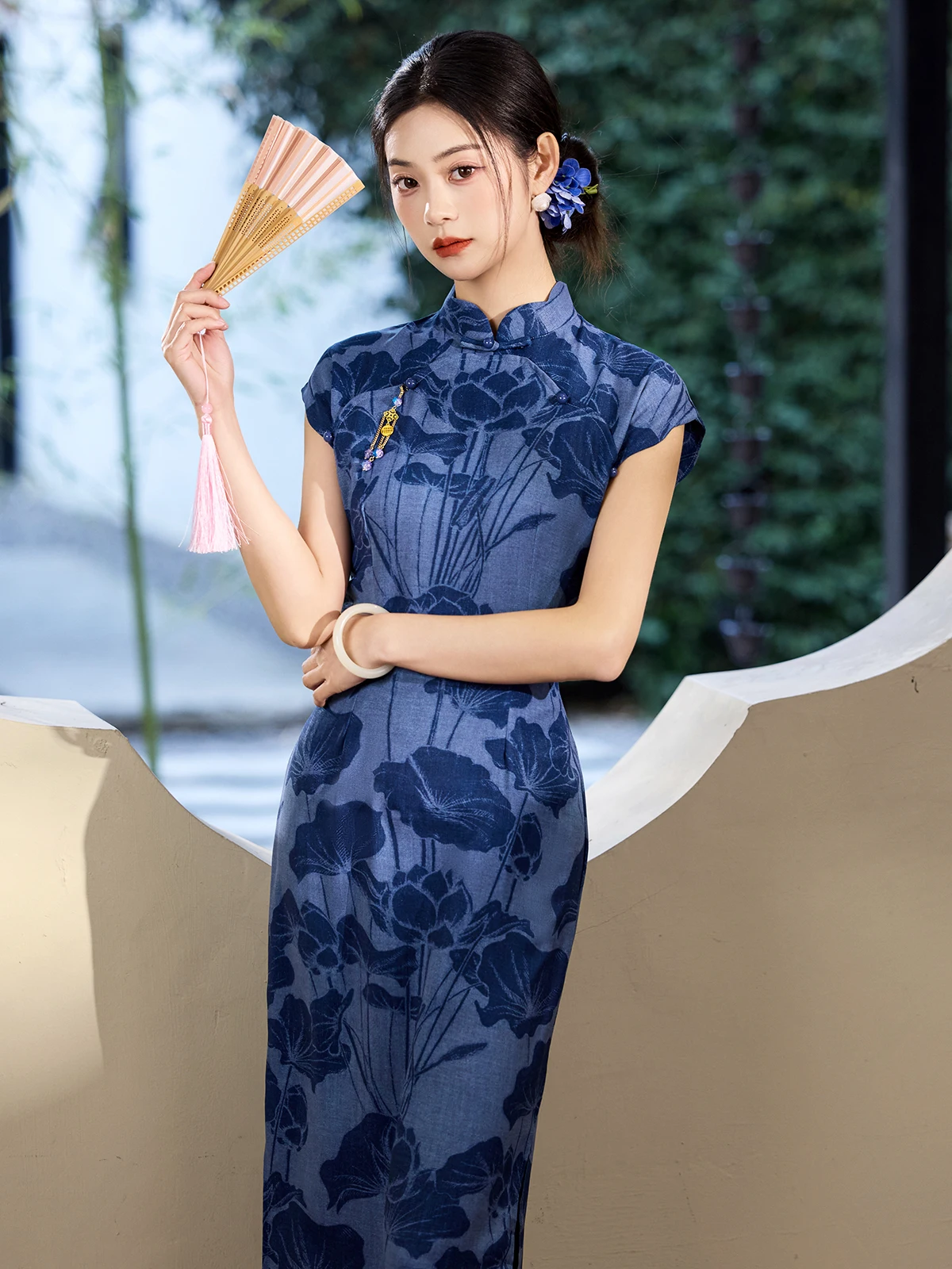 

New Chinese Sle Young Women's Blue ort Sve Qipao for Office Wear Spring 2026 Daily Long Dr with Low Slit