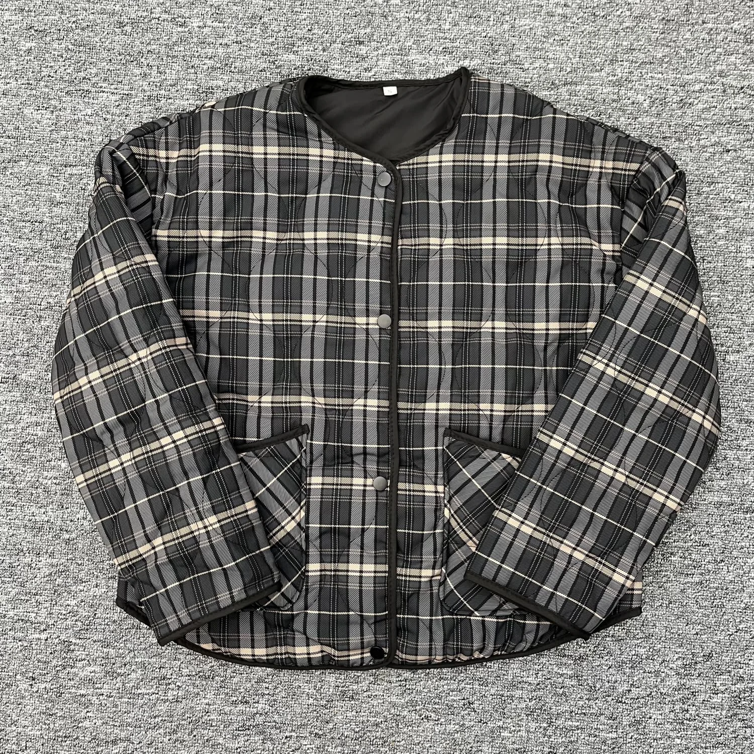 Kar&Otza Women's 2024 Autumn/Winter New Checkered Cotton Jacket Round Neck Single breasted Large Pocket Short Cotton Jacket