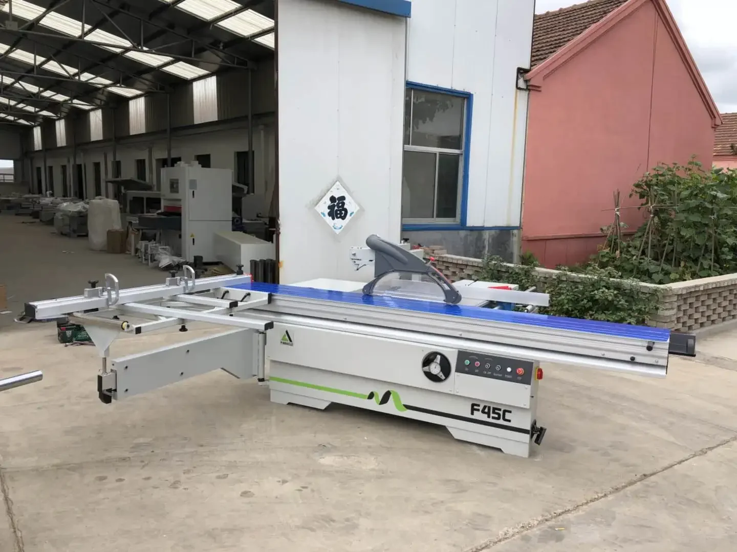 Wood panel saw with tilting 45 degree sliding table saw 3000mm circular saw machine/wood cutting machine for furniture industry