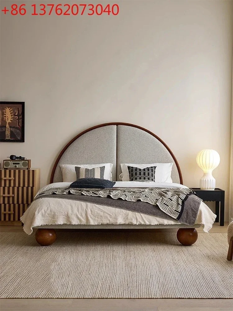 

Medieval Creative French Retro Round Solid Wood Lamb Fleece Bed 1.8M Bedroom Bedroom Double
