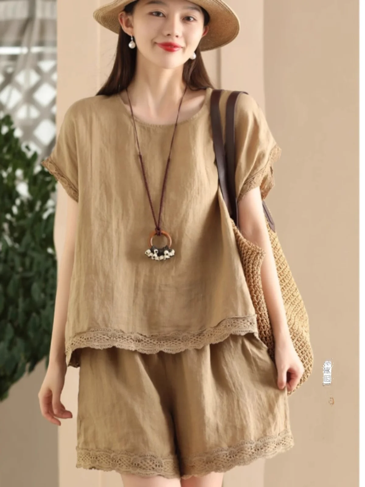 

Повседневный свободный женский хлопковый комплект из двух предметов с коротким рукавом: летний дизайнерский хит, художественные шорты с широкими штанинами, однотонный ансамбль