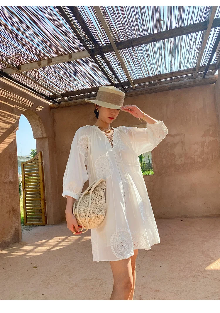 

French Holiday Ladies V-neck White Long Sleeve Short Dresses Women Lace Embroidered A-line Dress