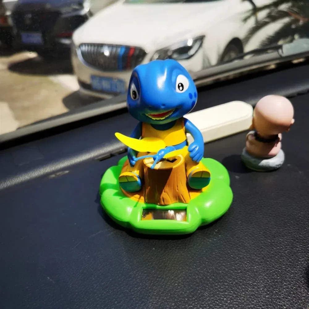 New Car Decoration Solar Energy Decoration Shaking Head Doll Cartoon Animals Shape Decoration Gift Creative Interior Automotive