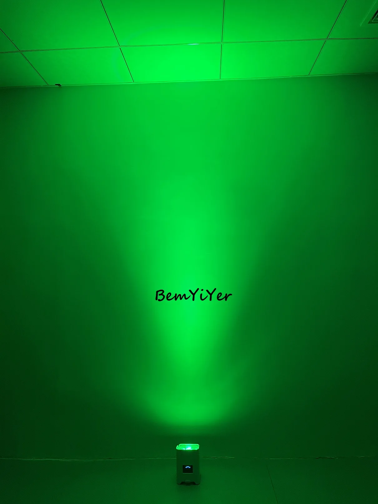 4 عبوات 6 × 18 وات DJ تعمل بالبطارية اللاسلكية DMX IR LED Par Uplights /RGBWA + UV 6in1 لمناسبات حفلات الزفاف DJ