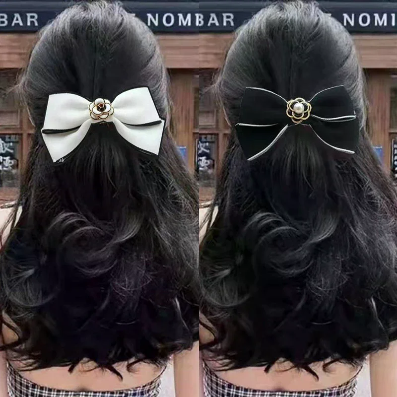 

New Spring Style Retro Black And White Camellia Bow Hair Clip For Woman Hair Accessories