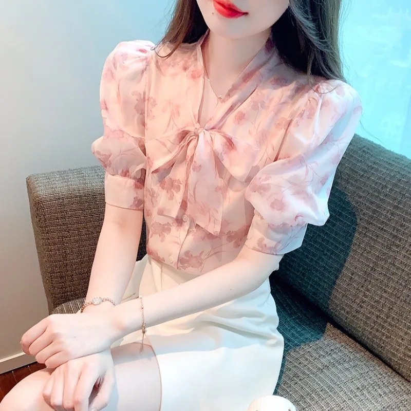 

Floral Print Chiffon irt Women's Summer ort Sve Ele Beautiful Top Korean Sle Loose Fit V-Ne Bubble Sve