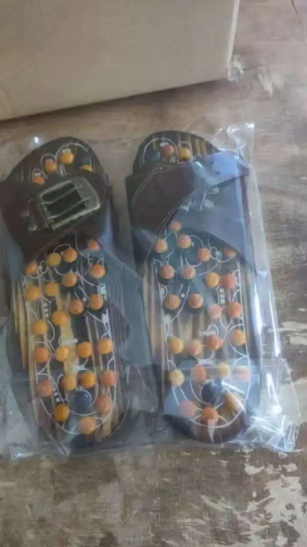 T08 Home shoes protect  Goose egg stone massage acupuncture care foot massage shoes / male female summer sandals and slippers