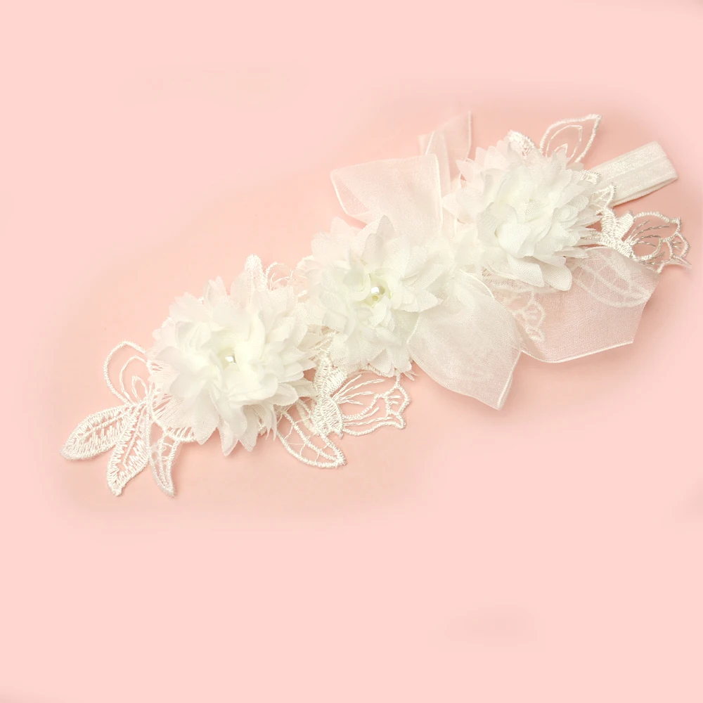 Witte kant chiffon bloem hoofdband baby meisjes bloem tulband prinses mesh bloemen parel pasgeboren haar bloem Photoprop hoofddeksels