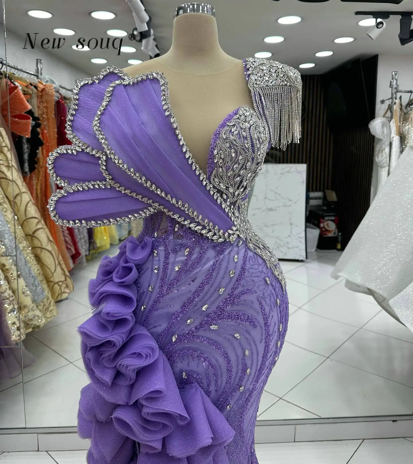 Dubai Purple Ruffles Mermaid Vestidos de noite, Cristais longos brilhantes formais, Vestidos elegantes de casamento com jantar