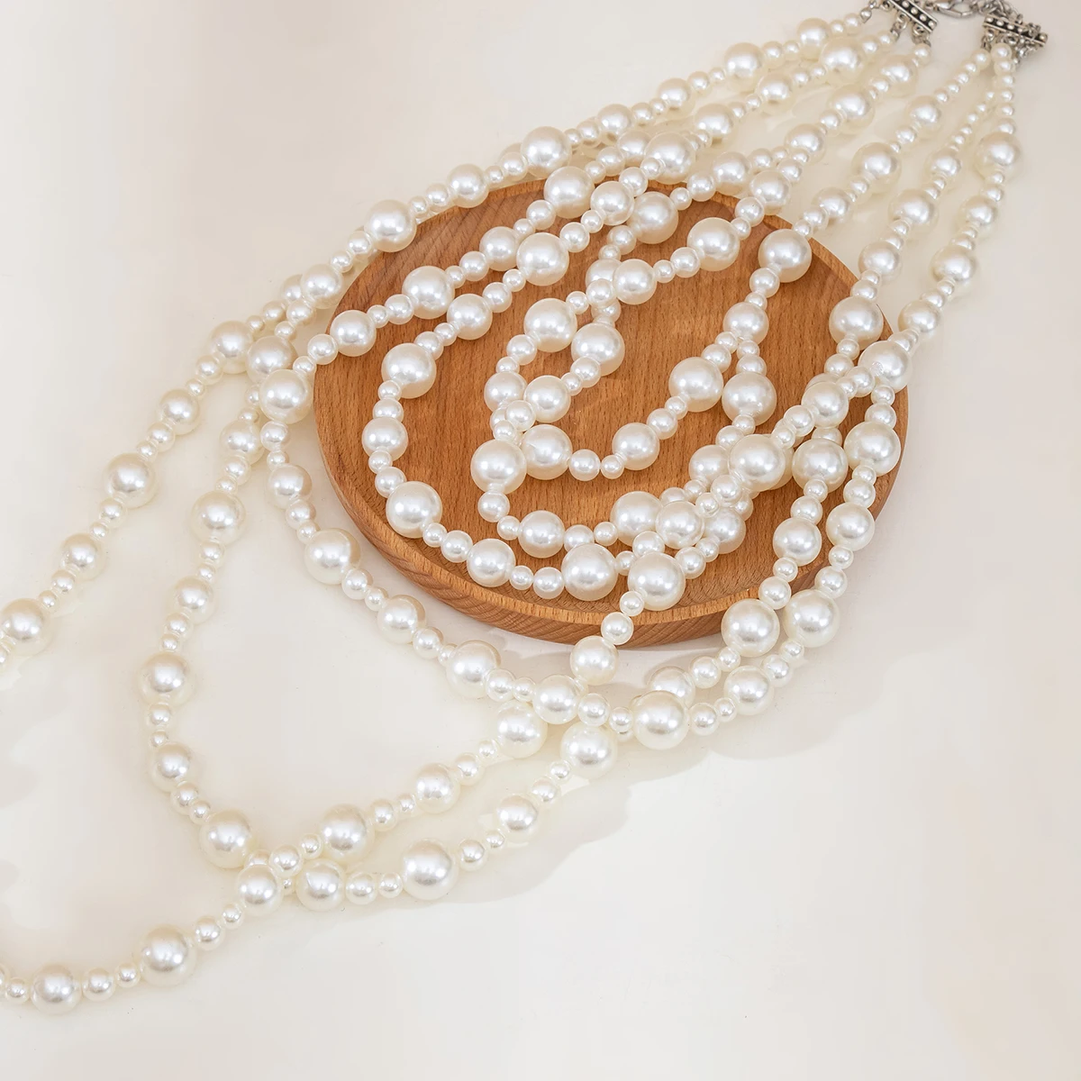 

Luxurious Multi-Layer Beaded Pearl Necklace Vintage Elegant Exaggerated Body Chain for Evening Dresses Wedding Gowns Accessories