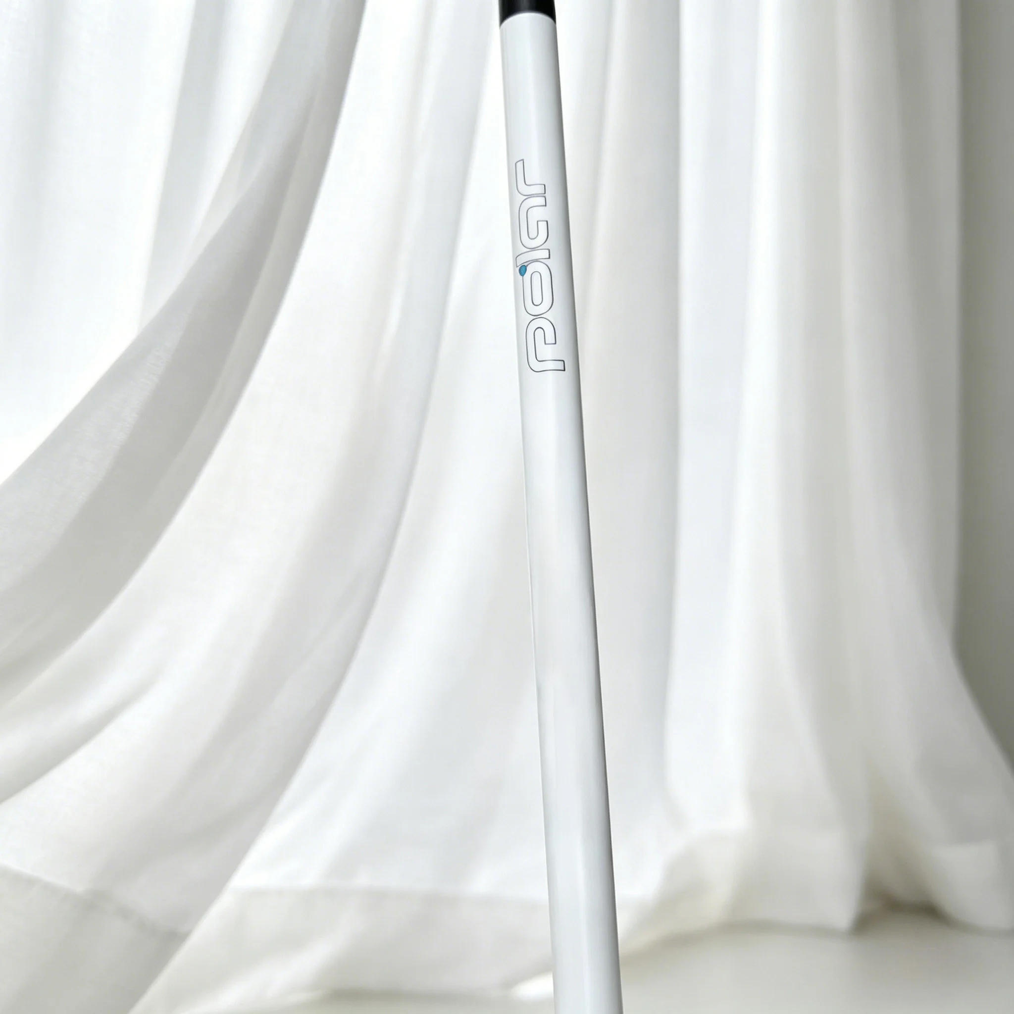

The New White Putter Shaft Is Universally Compatible and Is Made of High-Stability Carbon Fiber, Which Can Improve Putter Accuracy.