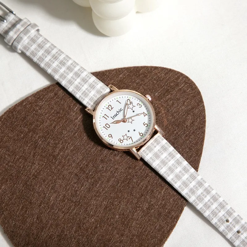 New launch fashion women\'s watch check leather strap star girls gift watch