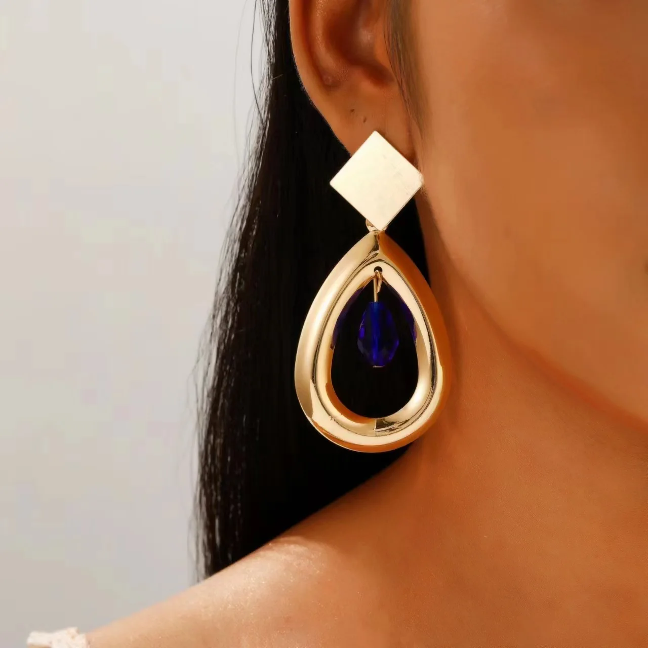 Exaggerated Big Geometric Pendant Drop Earrings for Women 2024 Trend Vintage Gold Color Alloy Waterdrop Hanging Piercing Jewelry