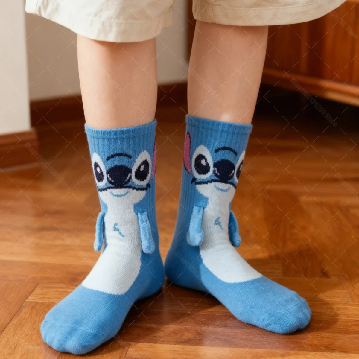 Point main dans la main chaussettes dessin animé amusant doux confortable mode créative adulte et enfants chaussettes de noël équipage chaussettes cadeau