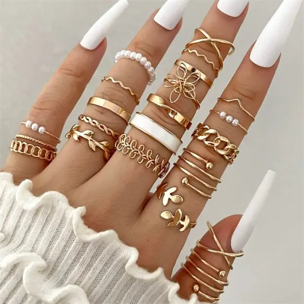 Vintage Goldfarben Zirkon Herz Schmetterling Hohlketten-Ringset Boho Simulierte Perlen Geometrische Ringe für Damen Schmuck – Detail 8