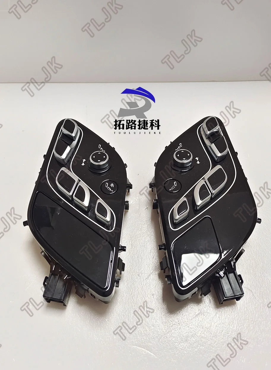 

Rear seat adjustment switches suitable for 13-year Land Rover Range Rover are LR128532(R)/LR128540(L) respectively.