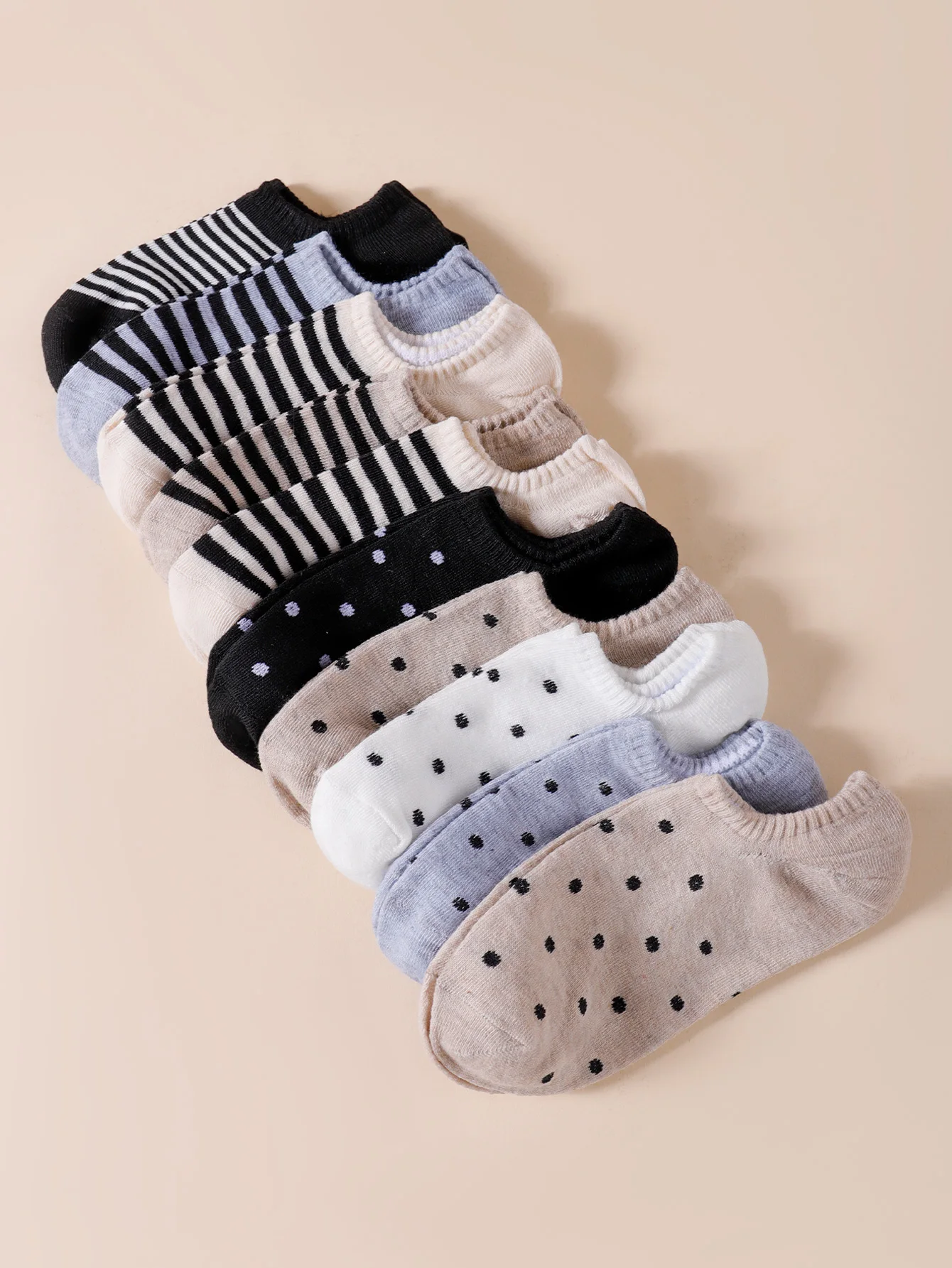 1/3/5/10/15 Pairs Random Women's Solid Polka Dot Stripe Simple Campus Style Invisible Socks