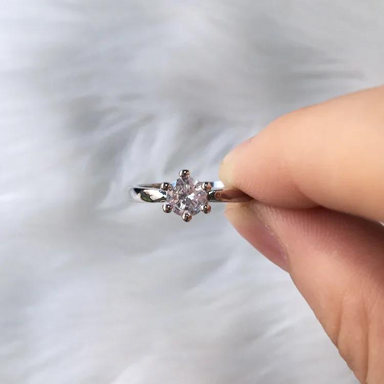 Classic and Simple Round Cubic Zircon Women Rings Timeless Style Wedding Engagement Accessories High Quality Hot Jewelry
