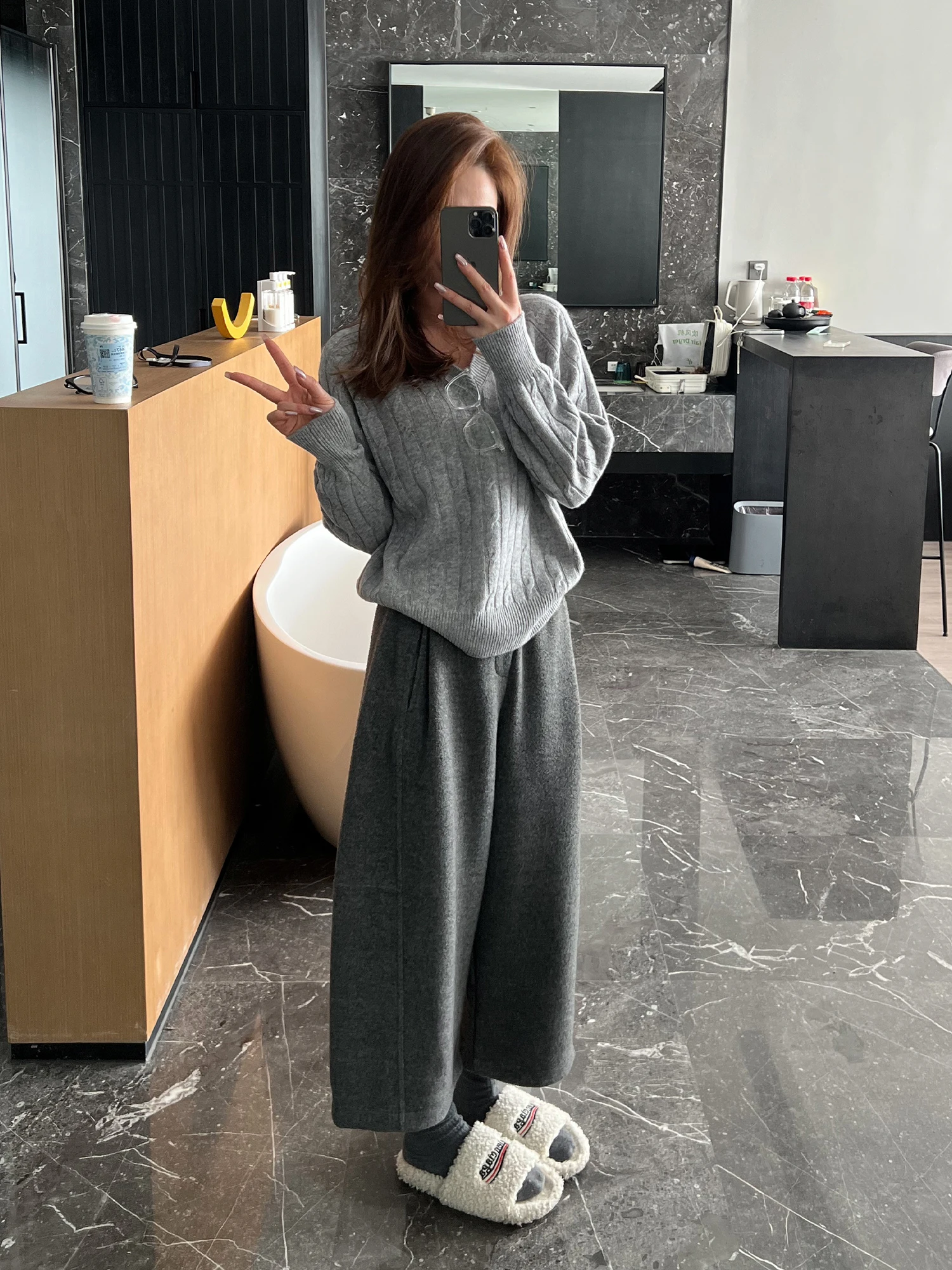 

Шерстяные брюки-палаццо для женщин: теплые, приятные к телу, утягивающие, широкие, повседневные, модные и популярные