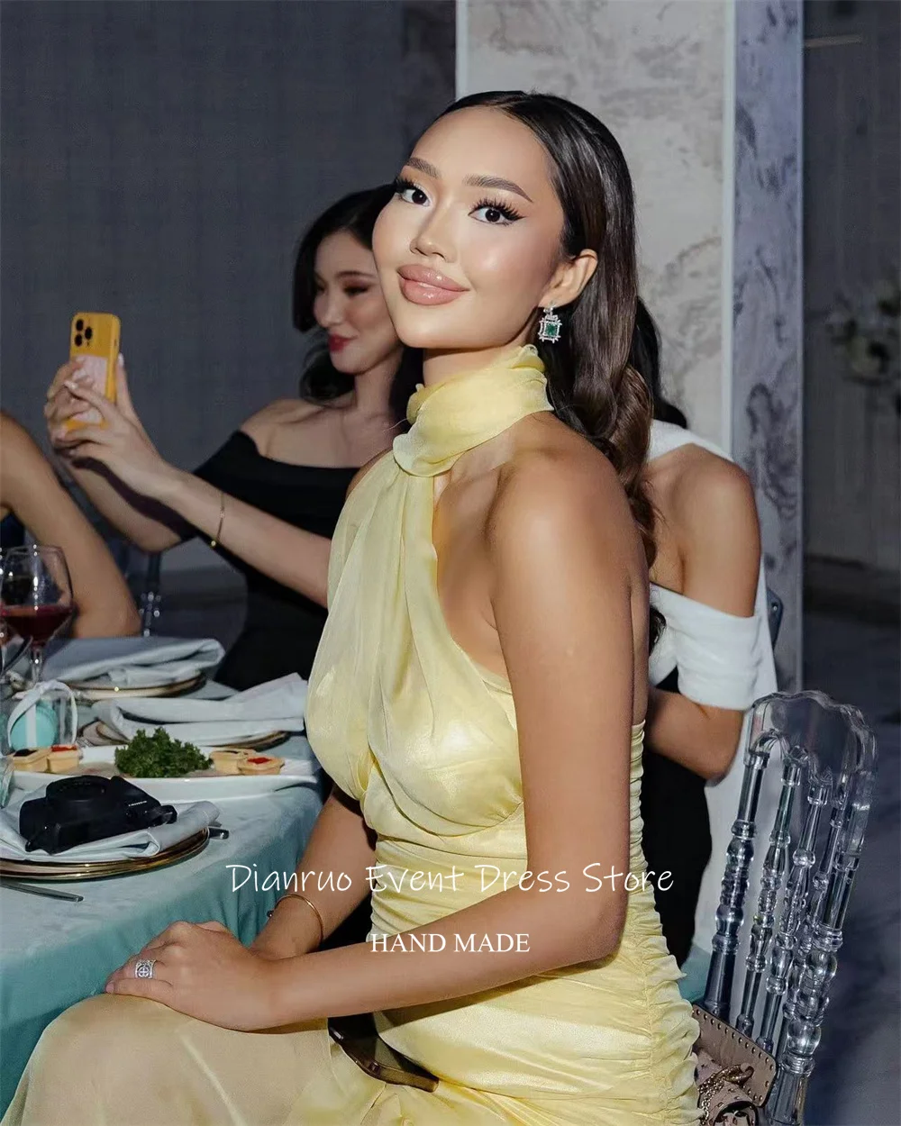 فساتين سهرة Dianruo Airy Yellow رسن على شكل حرف A بدون أكمام فساتين حفلات مكشكشة الوهم فلوي نادي مسائي مخصص