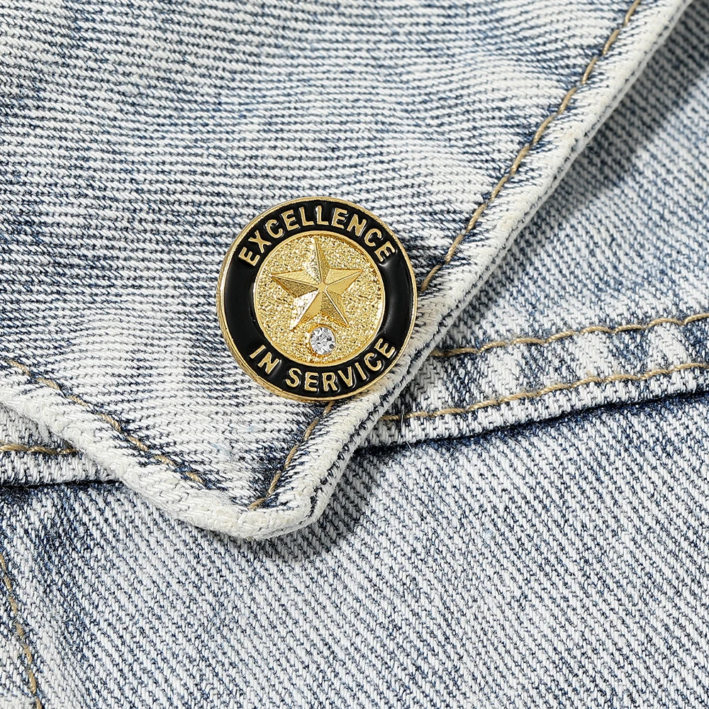 Broches de agradecimiento de excelencia en el servicio para empleados de premio, regalo del equipo del personal, alfileres esmaltados del empleado del mes