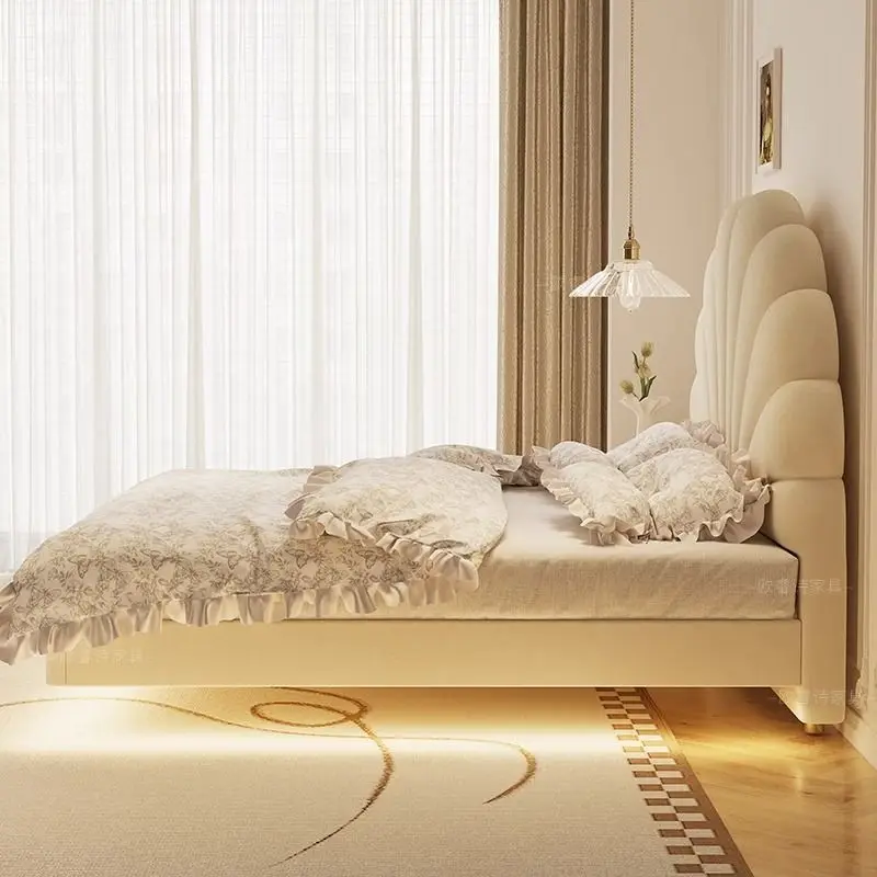 Fabric petal bed, double bed, small apartment girl princess bed