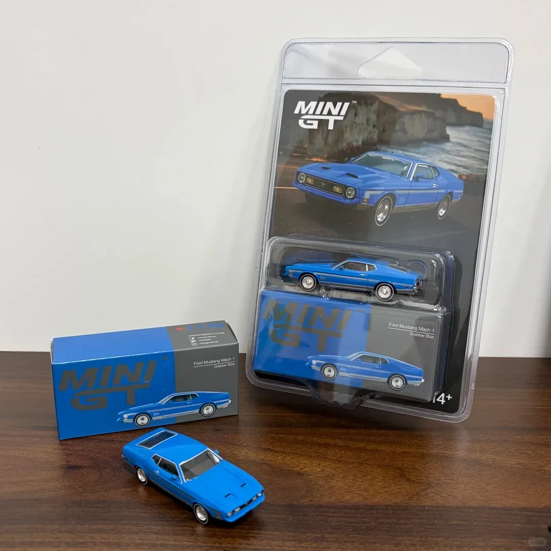 MINIGT 1:64 Mach 1 Grabber Blau/Gelb Druckguss-Modellauto