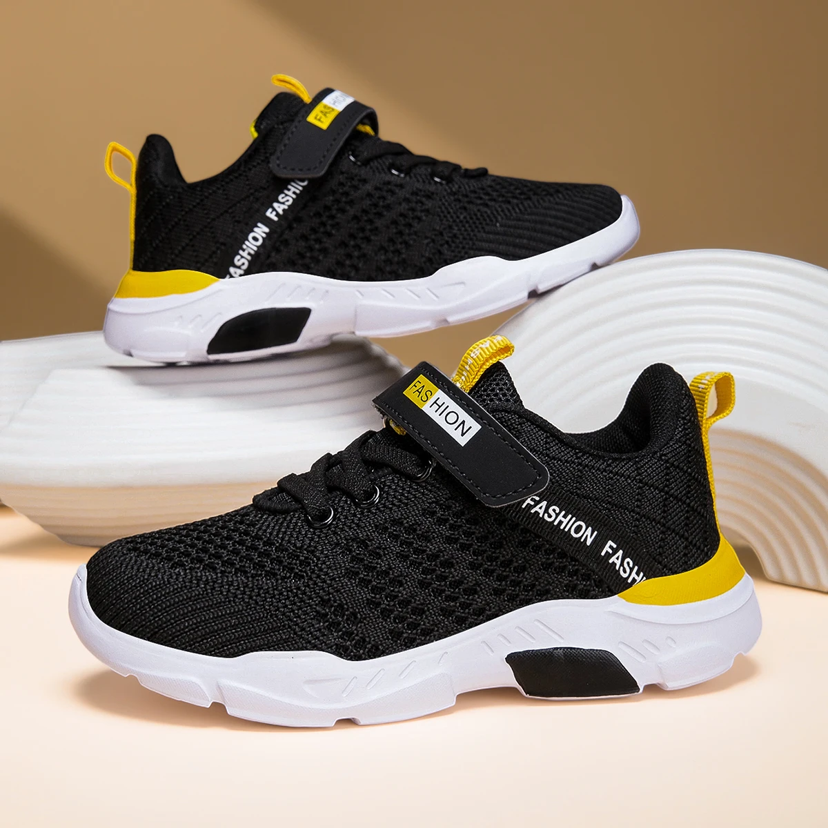 

Boys' Breathable Running Shoes Lightweight Girls' Sports Shoes Seasonal Outdoor Children's Black Mesh Breathable Casual Shoes