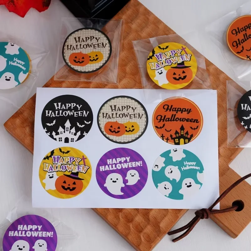 30pcs/set Halloween Stickers Pumpkin Ghost Bat Castle Party Box Gift Bag Packaging Sealing Stickers Round Adhesive Decorative