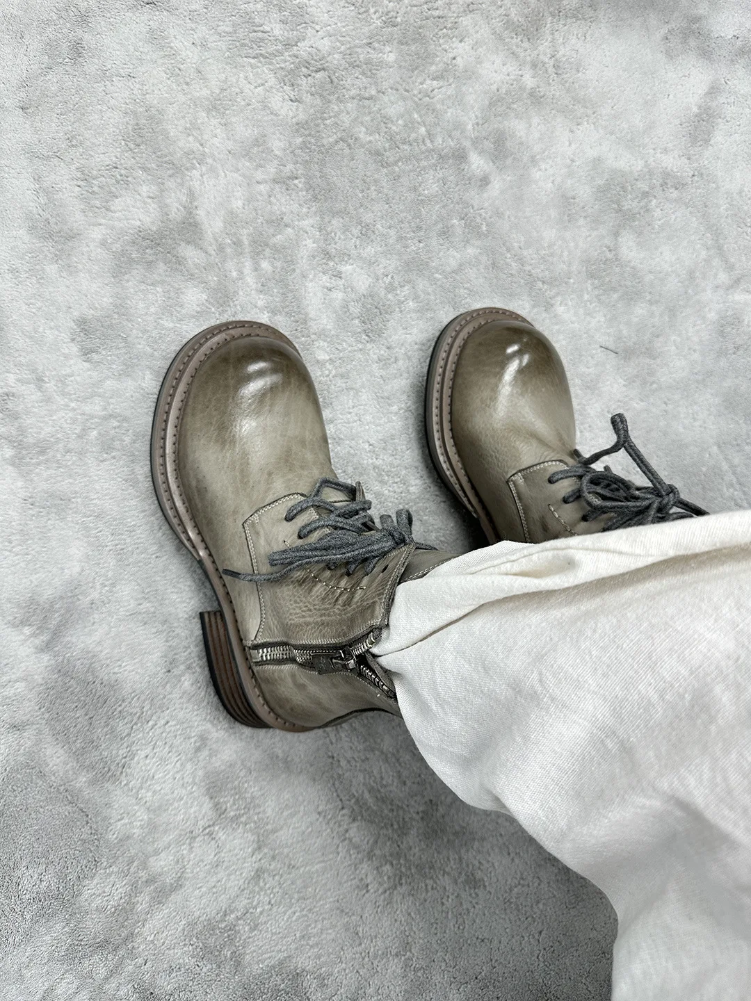 女性のための滅菌本革ブーツ,レトロな手作りの丸い頭,厚いヒールの革,短いチューブ,大きなつま先の短いブーツ
