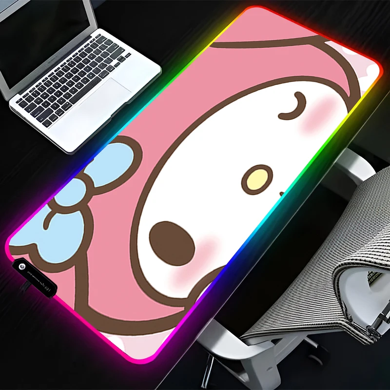 

RGB светодиодный коврик для мыши, резиновый коврик для мыши в стиле аниме, игровой коврик, аксессуары для ПК, настольный коврик, нескользящий коврик для стола, S-sanrio, офисный коврик для клавиатуры