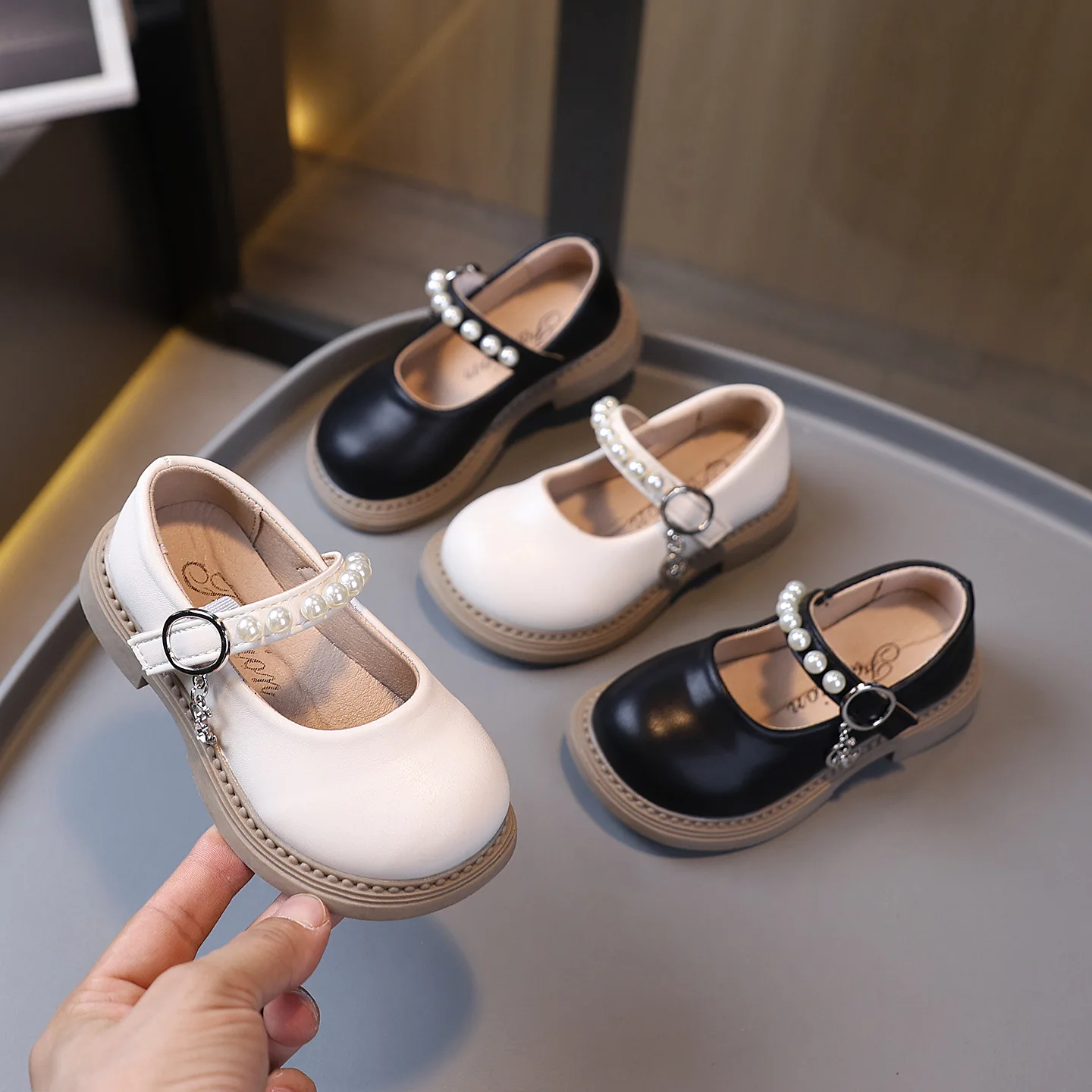 

Kids'Casual Shoes Leather Shoes PU Leather Princess Spring Shoes For Girls Anti-slip Velcro Black Off-white Shoes Size 21-30