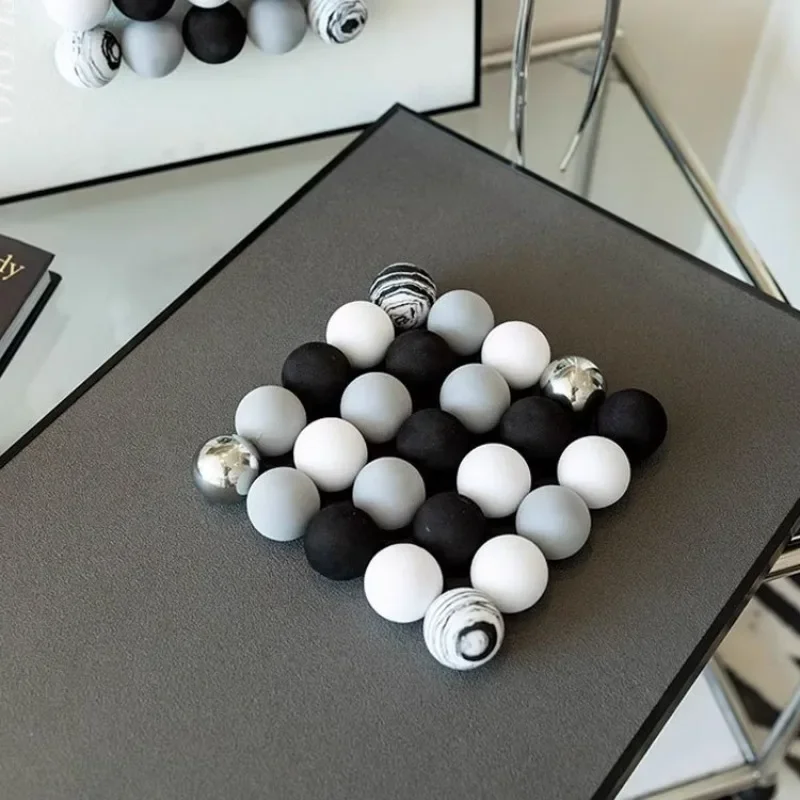 Simple modern black and white gray three-dimensional sphere decorative painting trend art high-end studio, hanging painting