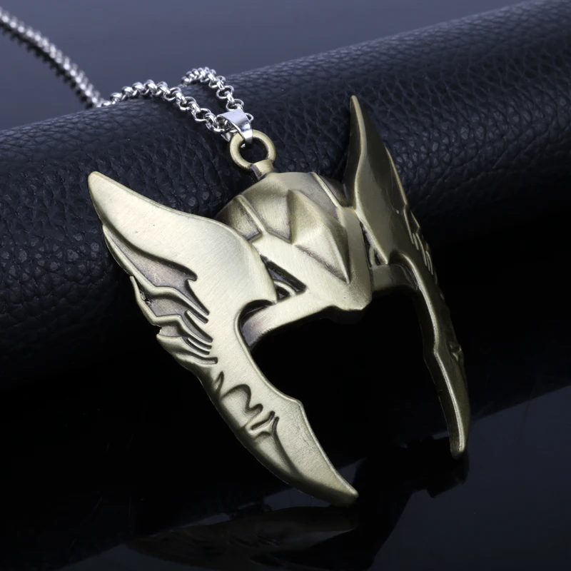 Mini 3D casco portachiavi collana film figura Loki stesso Design lega di metallo portachiavi gioielli carino Cosplay puntelli gioielli per i fan