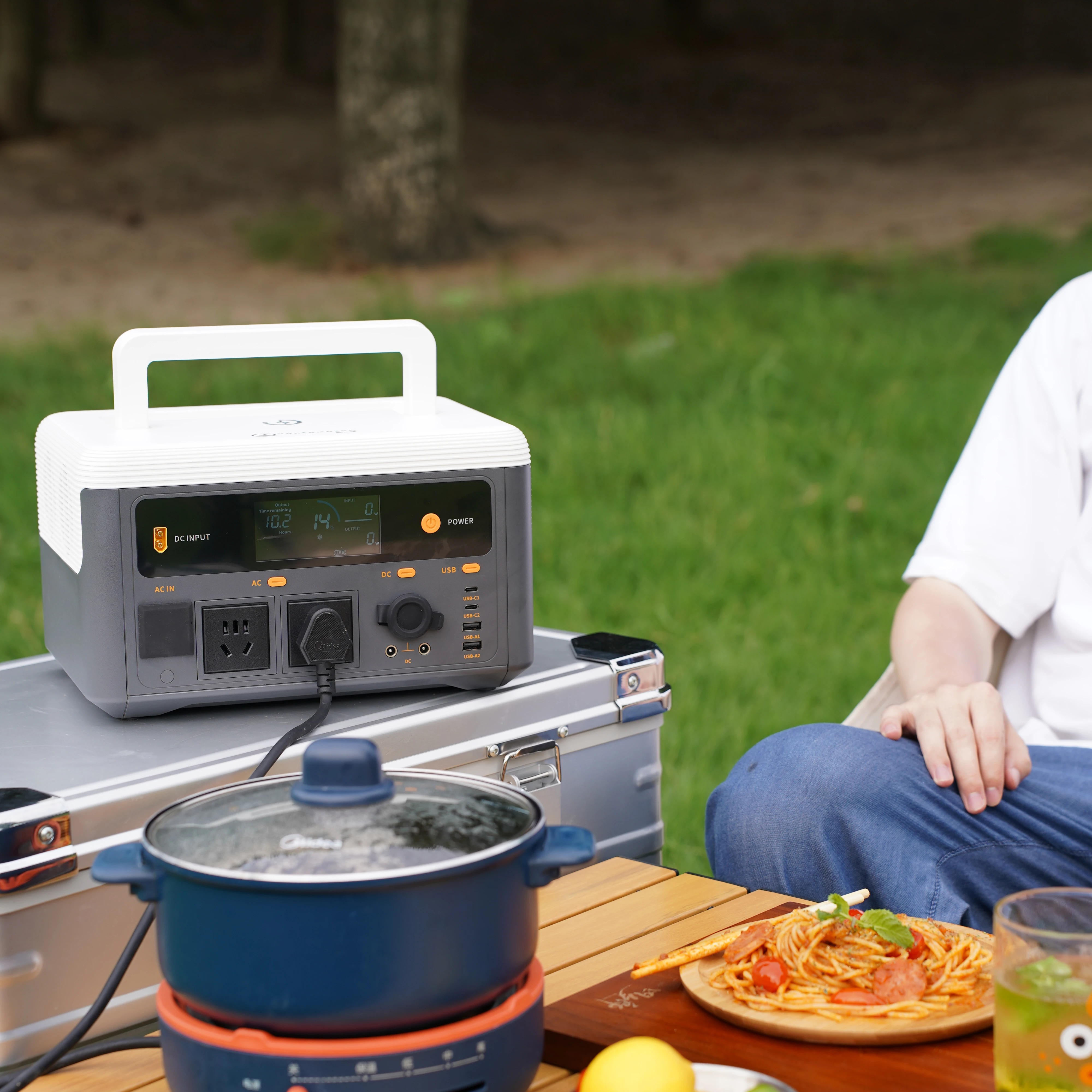 

YCYL Emergency US and European Union Plug Lifepo4 Battery Outdoor Power Pack and Camping Portable Station Charger Package