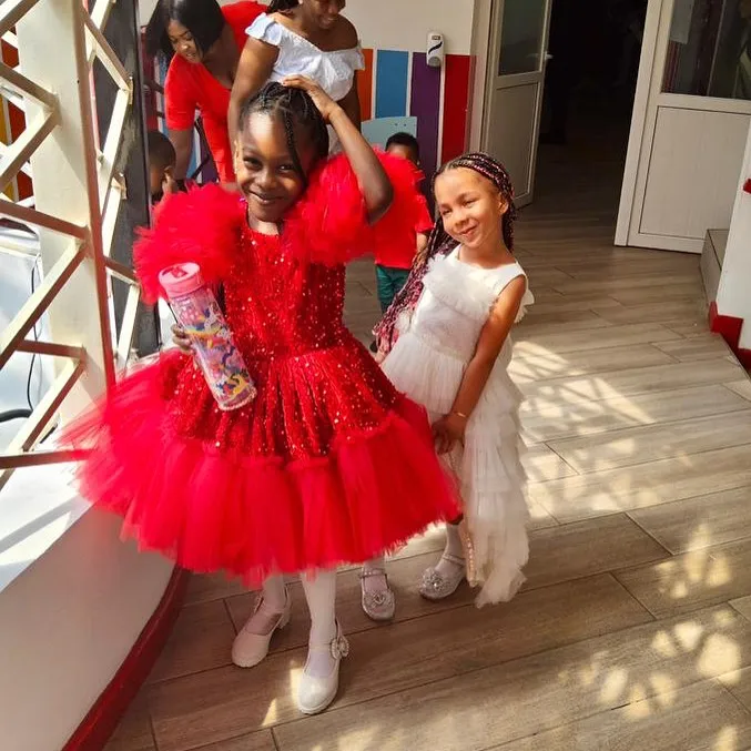 Robes de fête d'anniversaire à paillettes rouges pour filles, robes de demoiselle d'honneur longueur thé à volants, robes de princesse pour bébé enfants, tout ce qui est pour séance photo