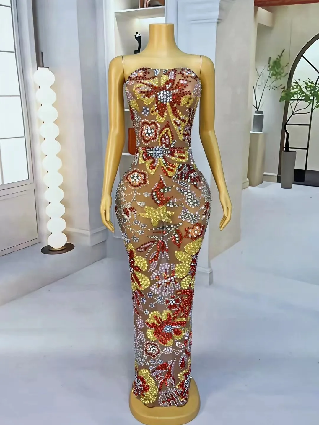 

Women's Sexy Strapless Embroidery Patchwork Mesh Long Dress Elegant Luxury Floral Sequin Slim Dress Evening Party Runway Gowns