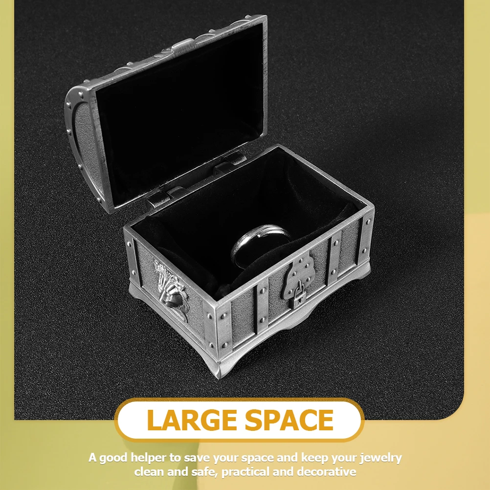 

Vintage Jewelry Box Alloy Material Keepsake Container Small Size ganizer For Rings Necklaces Earrings Bracelets Decorative