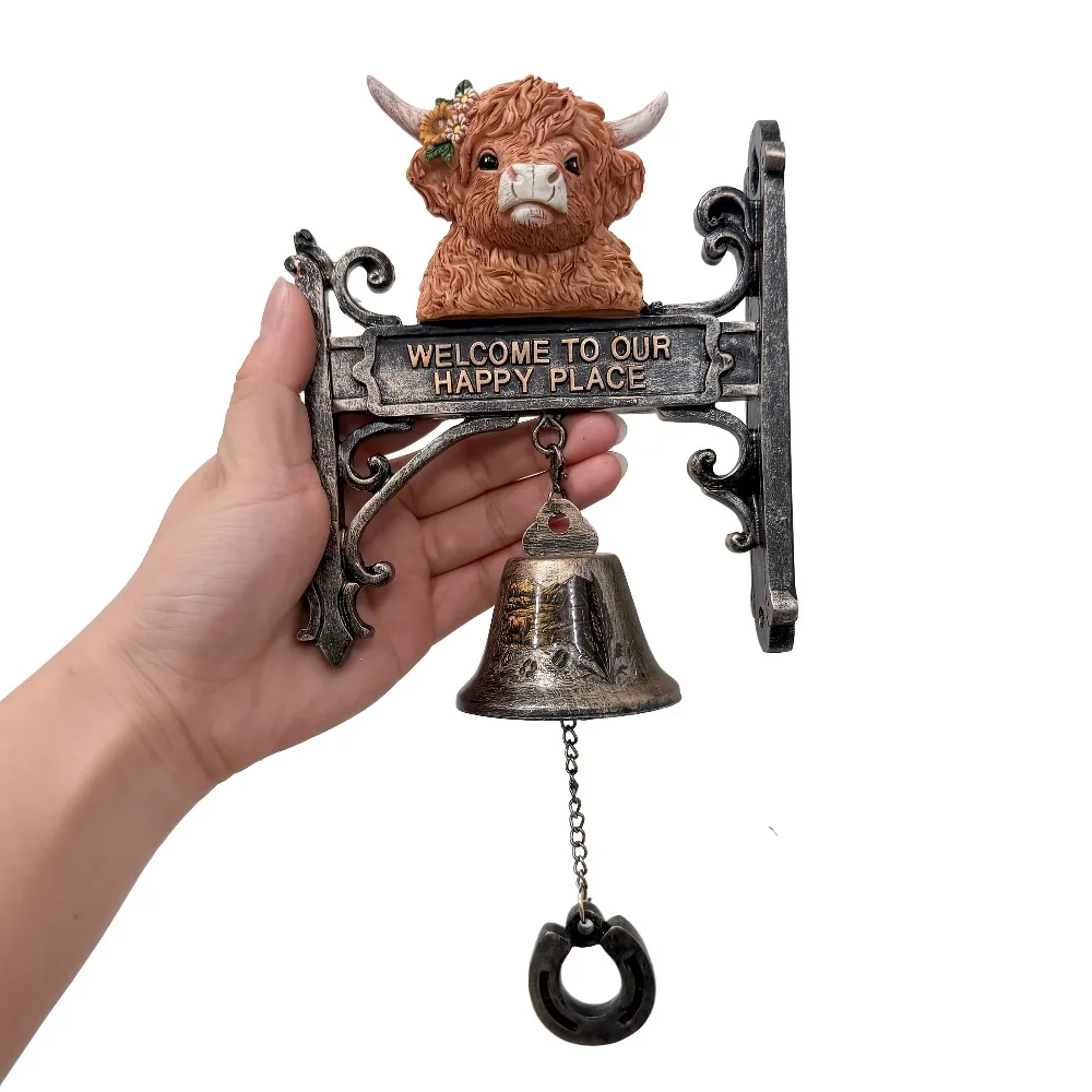 Resin Highland Cow Head Sunflower Wall Mounted Bell Ornament, Wall Decor for Garden Courtyard Gate Farmhouse Entryway Decoration