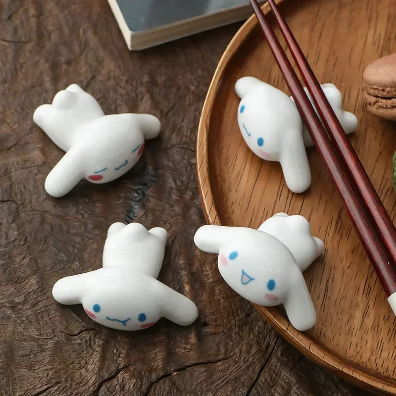 Kawaii Sanrio Animal de cerámica Cinnamoroll Mini decoración de escritorio Linda figura de Anime adorno en miniatura regalo creativo