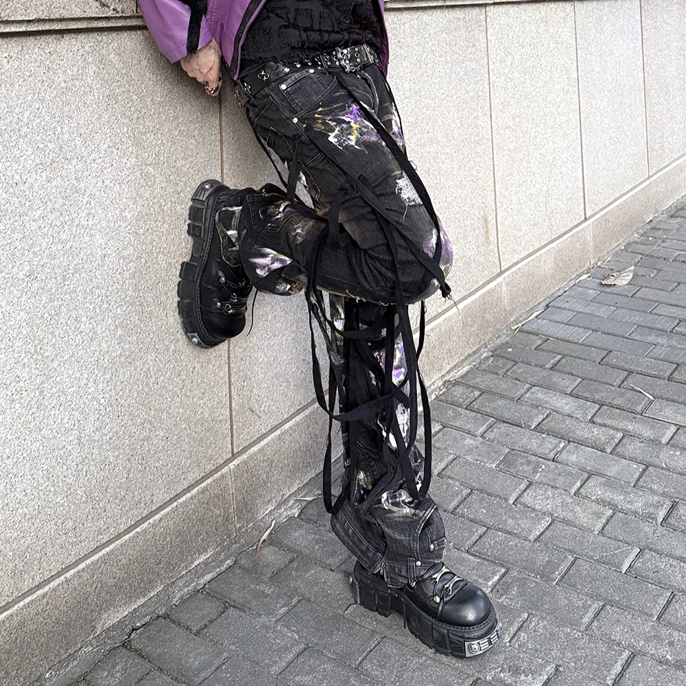 블랙 그래피티 찢어진 태슬 스트랩 남성 청바지
