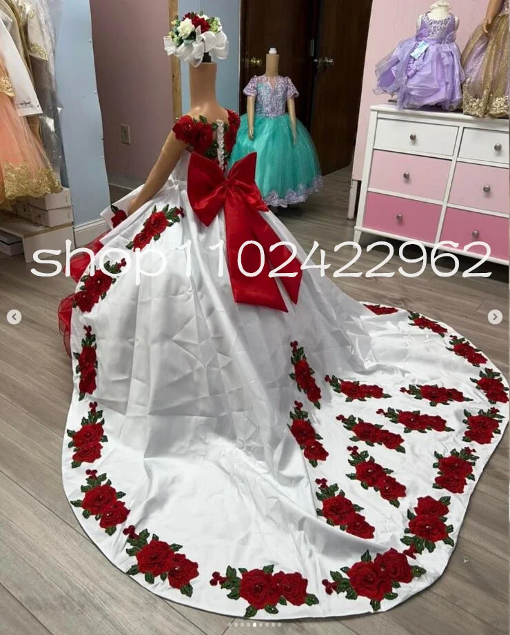 Customized  Mexican Charro Little Princess Flower Girls Dresses with Detachable Train Bow Applique Floral Mini Quinceanera Dress