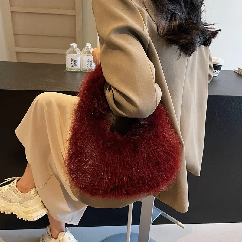 Solid Color Faux Fur Bag for Women Winter Soft Plush Handbags Ladies Small Elegant Tote Bags Fashion Trend Female Furry Purse