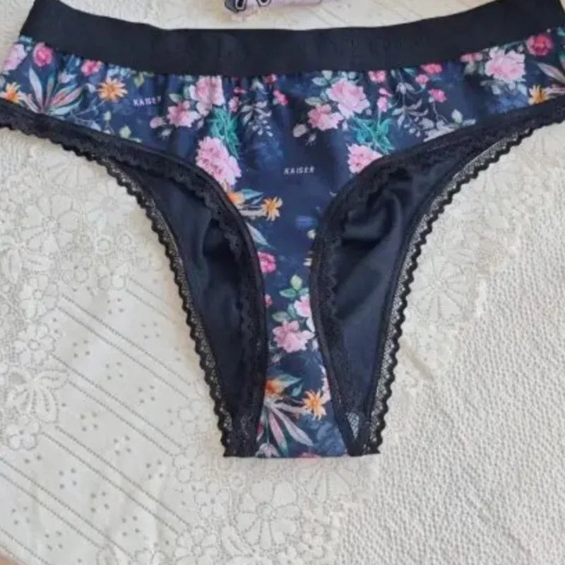 Underwear Man's Flower Lace Hem Bow Briefs Harajuku BF Gifts LGBQT Sexy Lingerie view 3