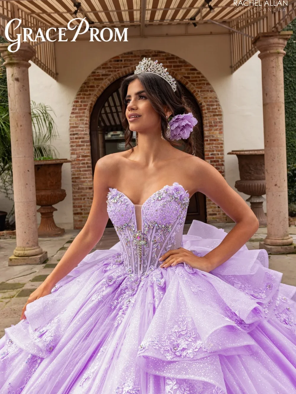 فساتين Quinceanera جذابة مزينة بالزهور المنتفخة من التل اللامع سباركلي 16 سنة رداء حفلات للفتيات Quinceañera أخضر فاتح