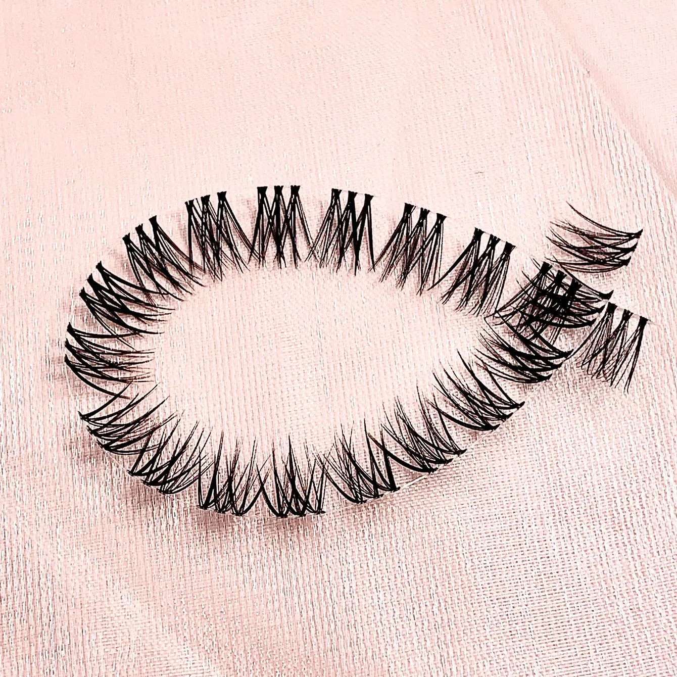 

Individual Cluster Lashes DIY Lash Extension Ribbon Wispy Cluster Lashes Super Thin Band Reusable False Eyelashes