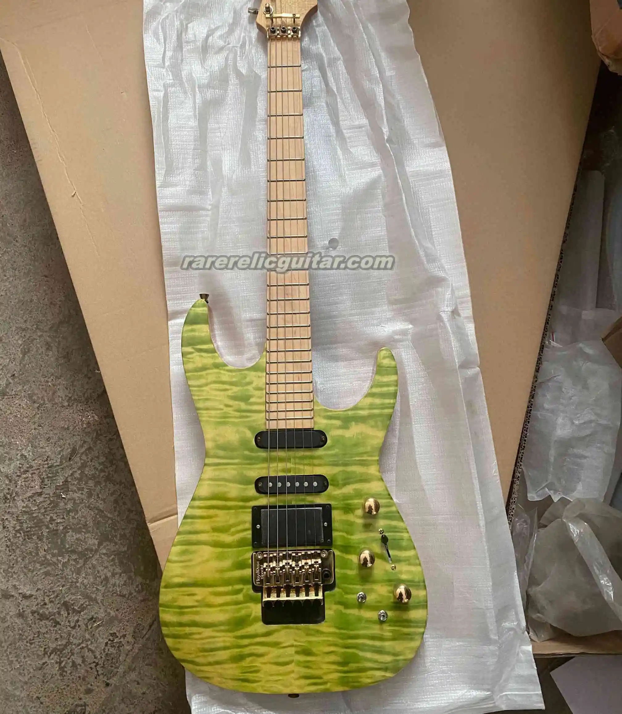 

In Stock PC1 Phil Collen Qulit Maple Top Green Electric Guitar Original Floyd Rose Tremolo Active EMG Pickup 9V Battery Box