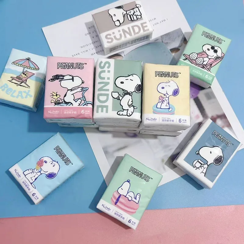 9pcs Kawaii Snoopy ผ้าเช็ดหน้ากระดาษนักเรียนการ์ตูนพิมพ์แบบพกพา Mini Pocket กระดาษทิชชูห้องน้ํากระดาษผ้าเช็ดปากนุ่มของขวัญ