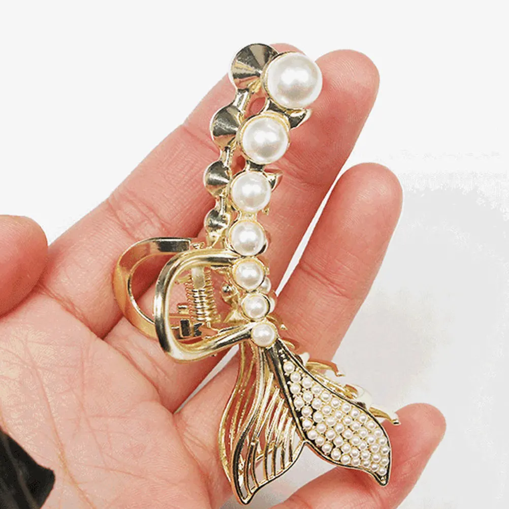 

1Pcs Elegant Pearl Hair Clip Zinc Alloy Fish Tail Claw Clip Stylish Delicate Women Hairpin Fashionable Female Hair Accessory