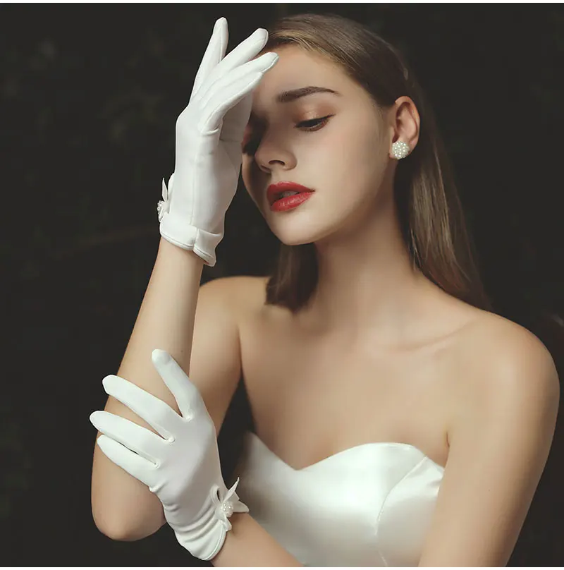 Gants de mariage en perles de satin pour femmes, gants pour mariées, ruban court, nœud, doigt, accessoires de demoiselle d'honneur, robe éducative, 2023